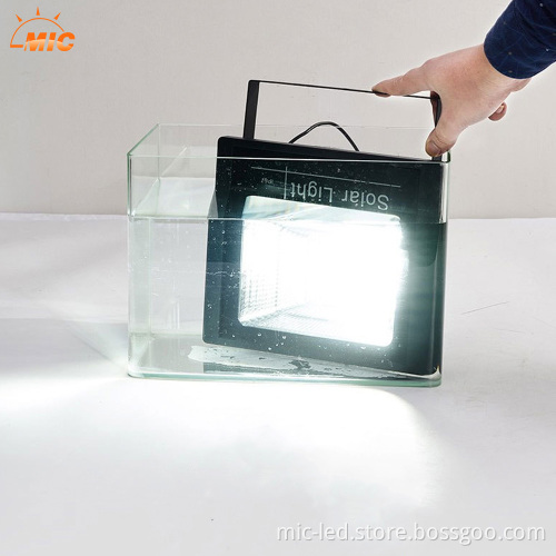 Factory IP65 Waterproof Outdoor 6500K 100W Solar Flood Light